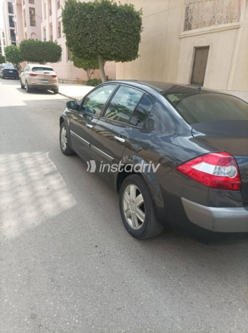 Renault Megane 2005 Gray Used for Sale - 2