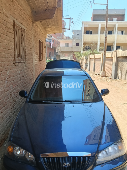 Hyundai Avante 2004 White Used for Sale - 1