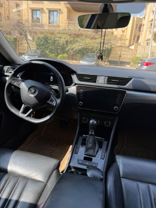 Skoda Superb 2019 Green Used for Sale