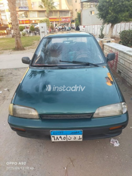 سوزوكى سويفت 1997 أخضر مستعملة للبيع - 2