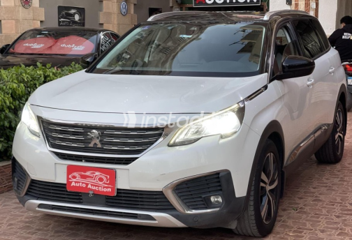 بيجو 5008 2019 أبيض مستعملة للبيع - 2