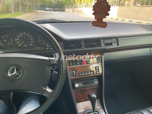 Mercedes E 200 1992 Silver Used for Sale - 8