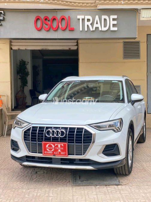 Audi Q3 2021 White Used for Sale - 3