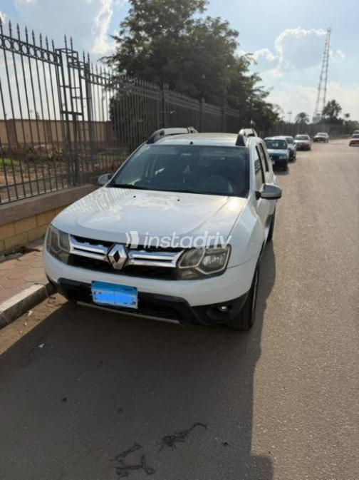 Renault Duster 2016 White Used for Sale - 1