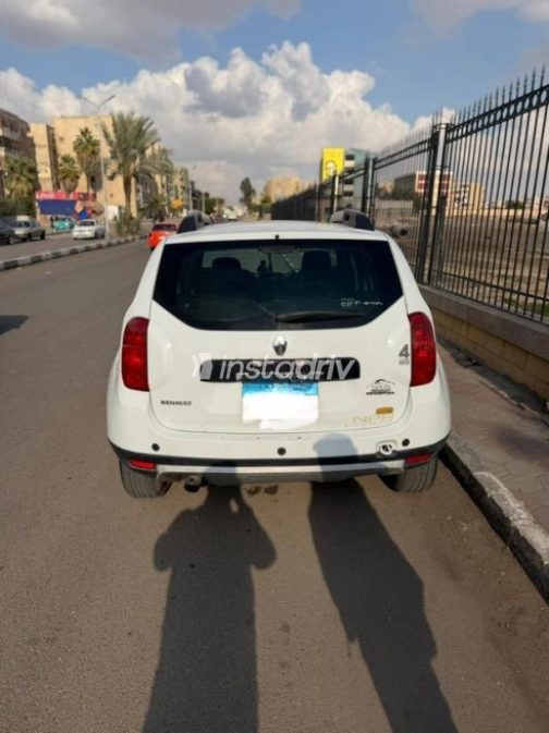 Renault Duster 2016 White Used for Sale - 2