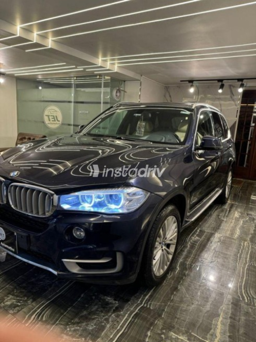 بي ام دبليو X5 2015 أزرق غامق مستعملة للبيع - 1