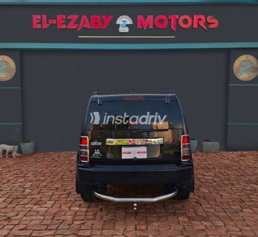 Jeep Cherokee 2011 Black Used for Sale - 3