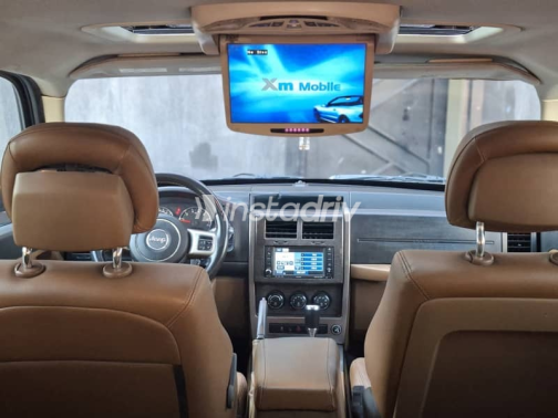 Jeep Cherokee 2011 Black Used for Sale - 10