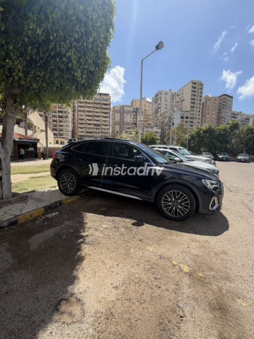 اودي Q3 2022 أسود مستعملة للبيع - 4