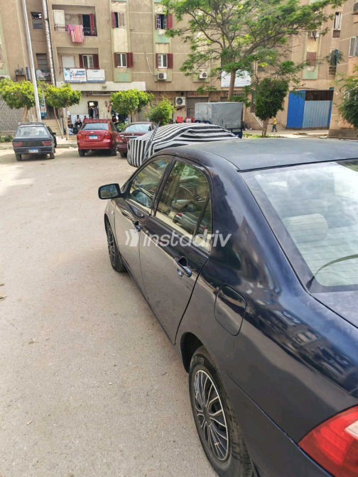Toyota Corolla 2005 White Used for Sale - 1