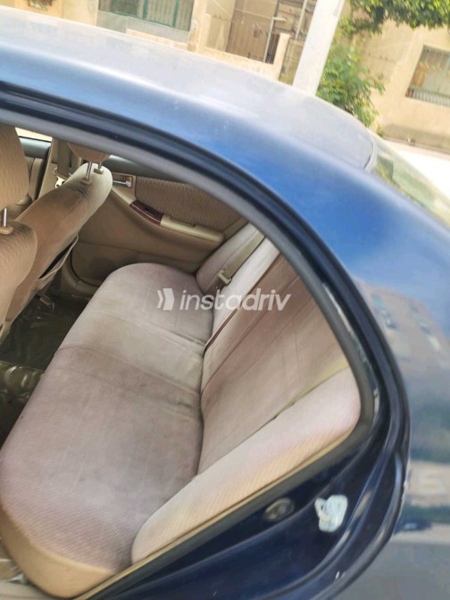Toyota Corolla 2005 White Used for Sale - 2