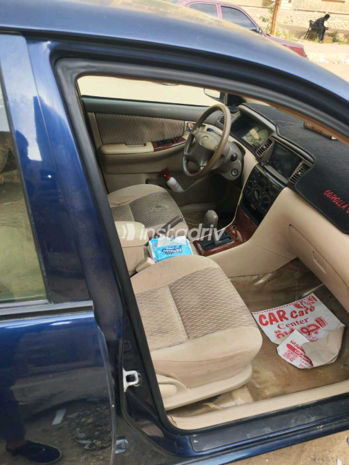 Toyota Corolla 2005 White Used for Sale - 5