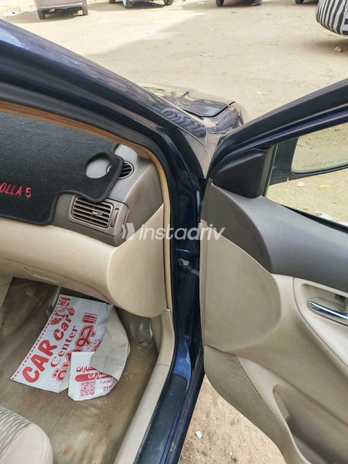 Toyota Corolla 2005 White Used for Sale - 7