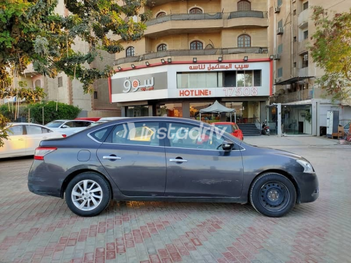 Nissan Sentra 2017 Gray Used for Sale - 3