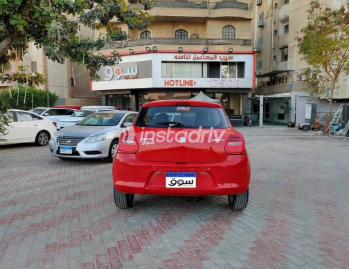 سوزوكى سويفت 2021 أحمر مستعملة للبيع - 4
