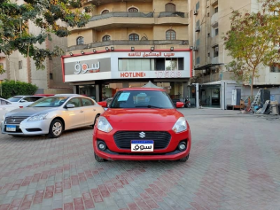 سوزوكى سويفت 2021 أحمر مستعملة للبيع