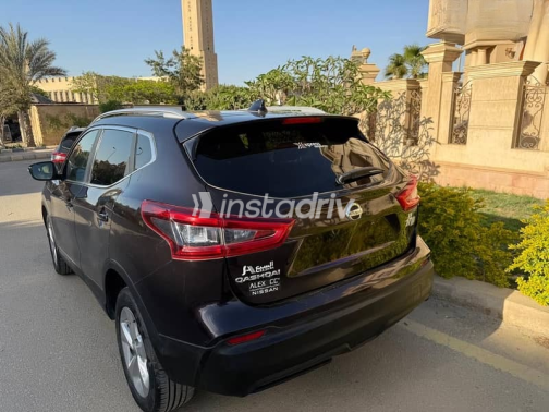 Nissan Qashqai 2020 Brown Used for Sale - 4