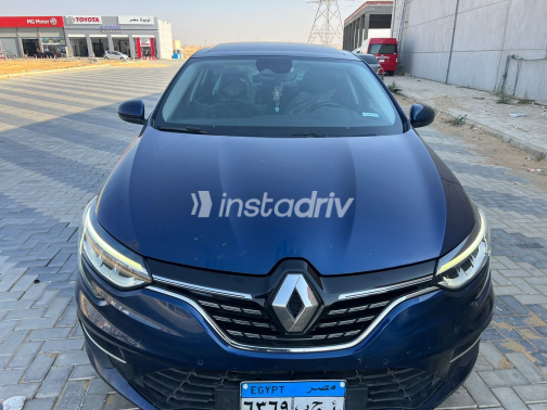 رينو ميجان 2022 أزرق مستعملة للبيع - 2