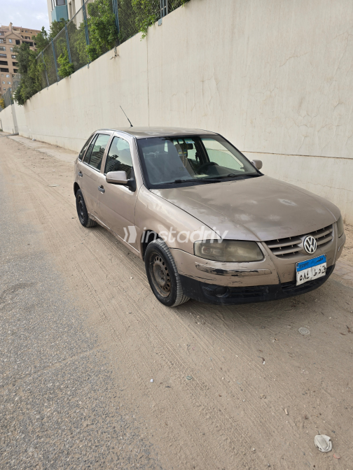 Volkswagen Pointer 2006 Gold Used for Sale - 6