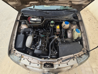 Volkswagen Pointer 2006 Gold Used for Sale