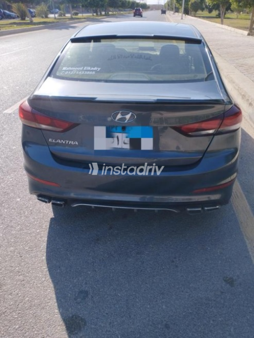 Hyundai Elantra AD 2017 White Used for Sale - 6