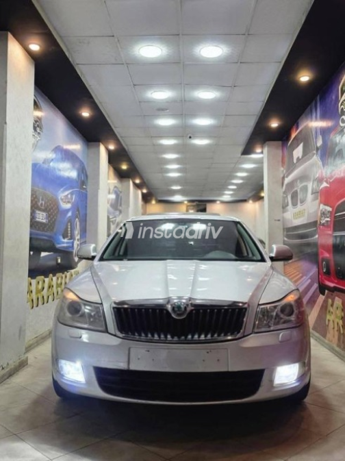 Skoda Octavia 2012 Silver Used for Sale - 4