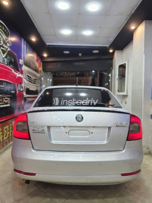 Skoda Octavia 2012 Silver Used for Sale - 5