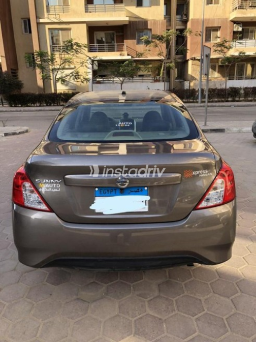 Nissan Sunny 2025 White Used for Sale - 2