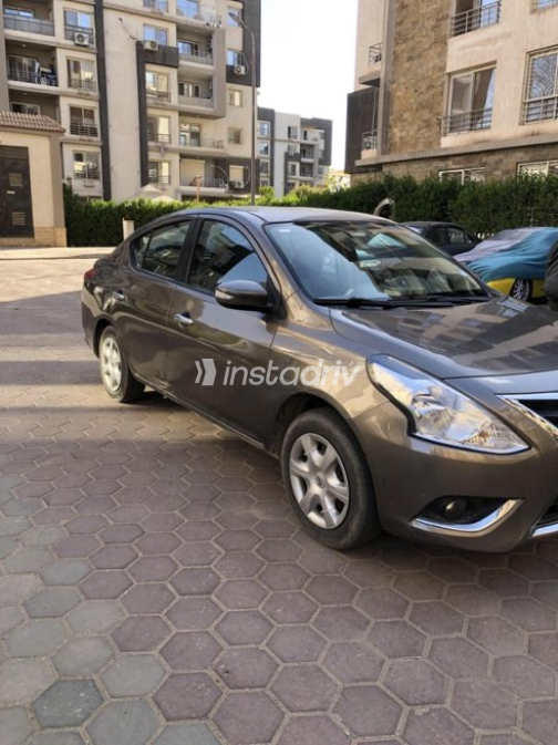 Nissan Sunny 2025 White Used for Sale - 4