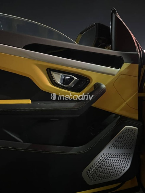 Lamborghini Urus 2019 Yellow Used for Sale - 6