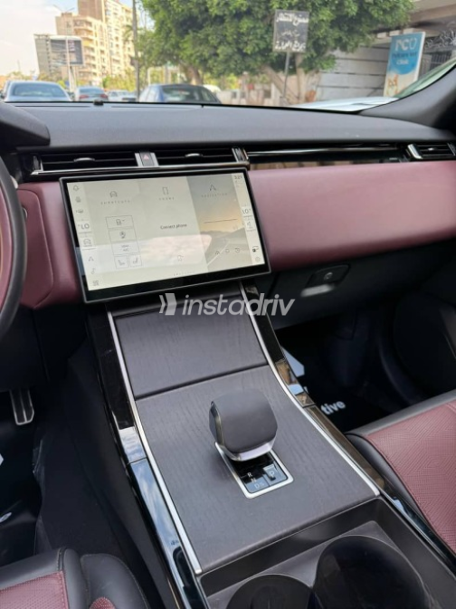 Land Rover Velar 2024 White Used for Sale - 7