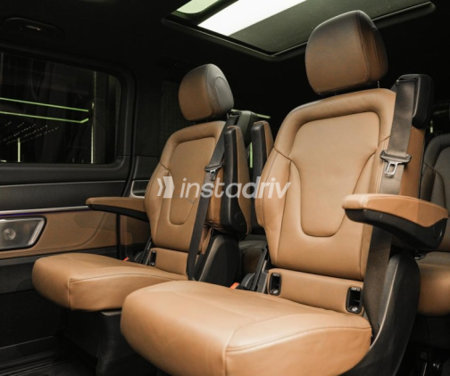 Mercedes V 250 2025 Black Used for Sale - 7