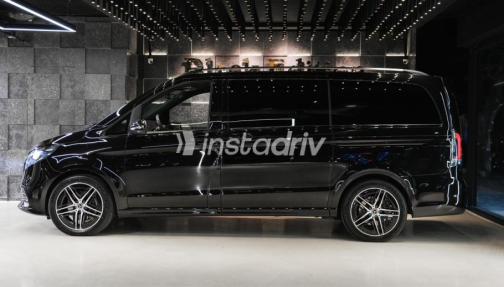 Mercedes V 250 2025 Black Used for Sale - 10