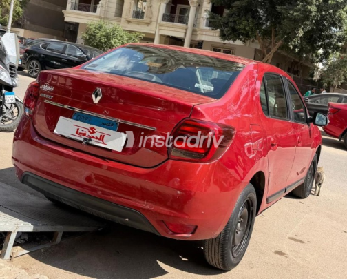 Renault Logan 2019 Red Used for Sale - 3
