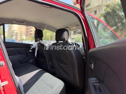 Renault Logan 2019 Red Used for Sale - 7