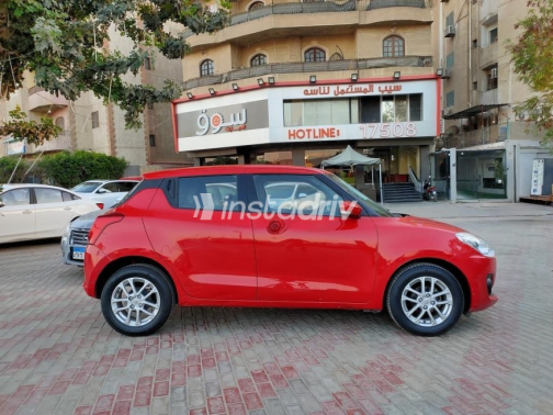 Suzuki Swift 2021 Red Used for Sale - 3