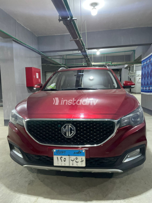 MG ZS 2022 Red Used for Sale - 1