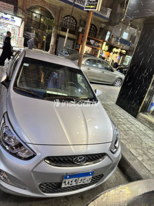 Hyundai Accent 2024 Silver Used for Sale - 3