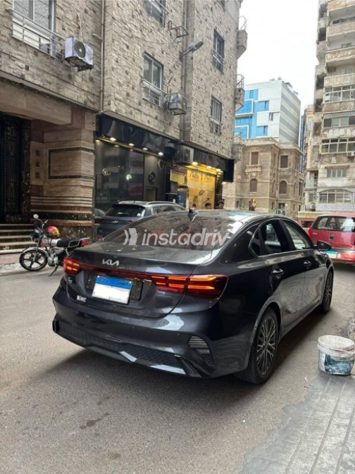 كيا K3 2022 رمادي مستعملة للبيع - 7