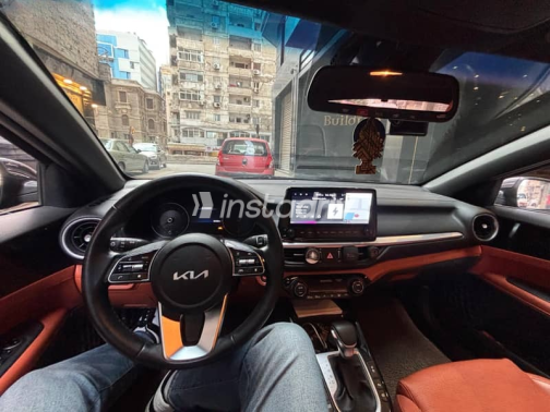 كيا K3 2022 رمادي مستعملة للبيع - 8