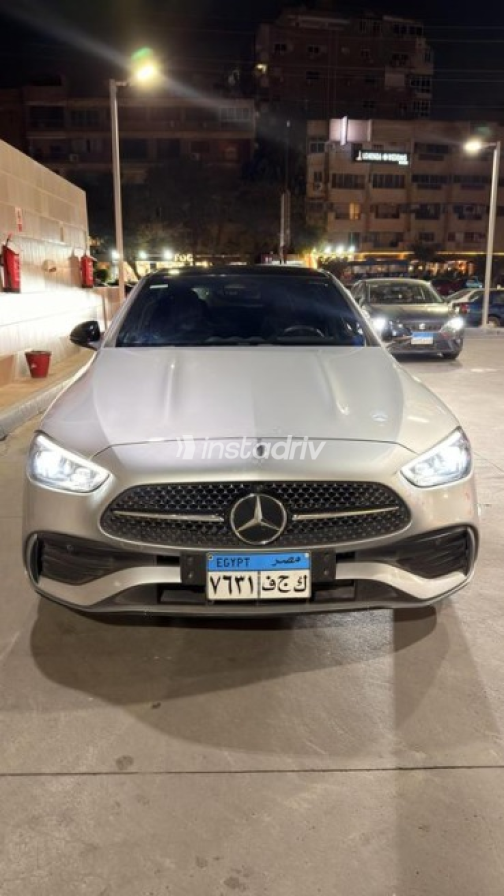مرسيدس C 200 2024 فضي مستعملة للبيع - 1