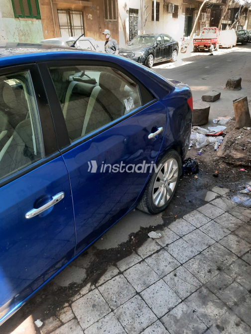 Kia Cerato 2012 Blue Used for Sale - 9