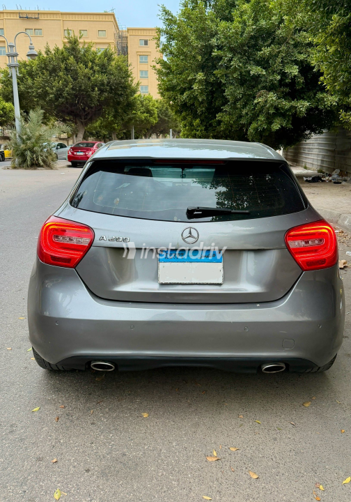 Mercedes A 200 2013 Gray Used for Sale - 4