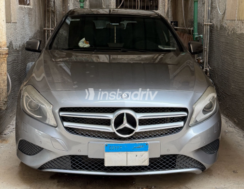 Mercedes A 200 2013 Gray Used for Sale - 8