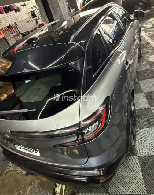Renault Austral 2025 Gray Used for Sale - 4