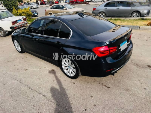بي ام دبليو 318 2018 أبيض مستعملة للبيع - 2