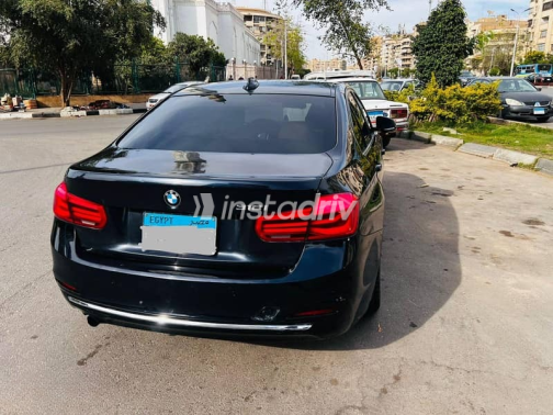 بي ام دبليو 318 2018 أبيض مستعملة للبيع - 3