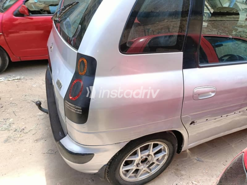Hyundai Matrix 2003 Silver Used for Sale - 3