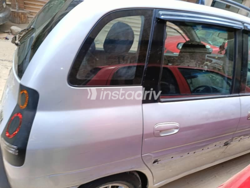 Hyundai Matrix 2003 Silver Used for Sale - 4