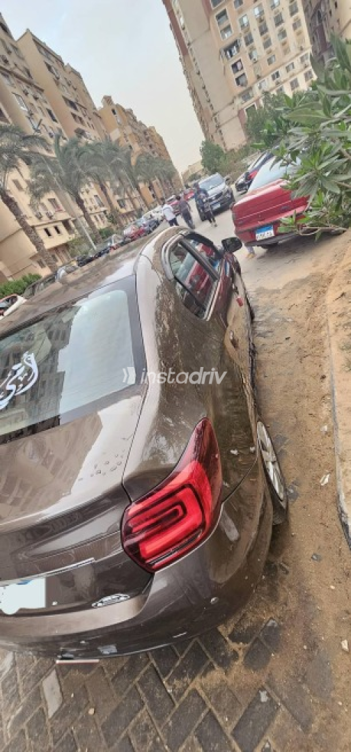 رينو لوجان 2019 بني مستعملة للبيع - 4